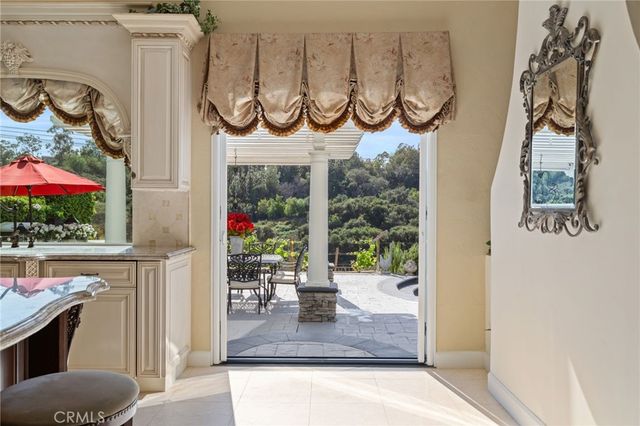 847 S Canyon Mist Lane, Anaheim Hills, CA 92808
