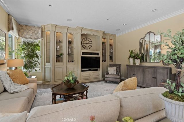847 S Canyon Mist Lane, Anaheim Hills, CA 92808