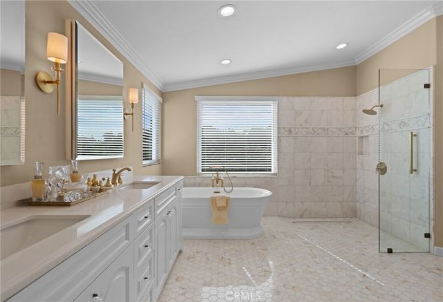 847 S Canyon Mist Lane, Anaheim Hills, CA 92808