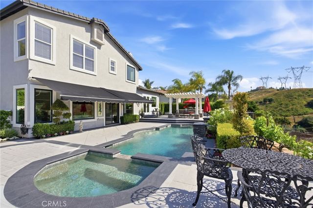 847 S Canyon Mist Lane, Anaheim Hills, CA 92808