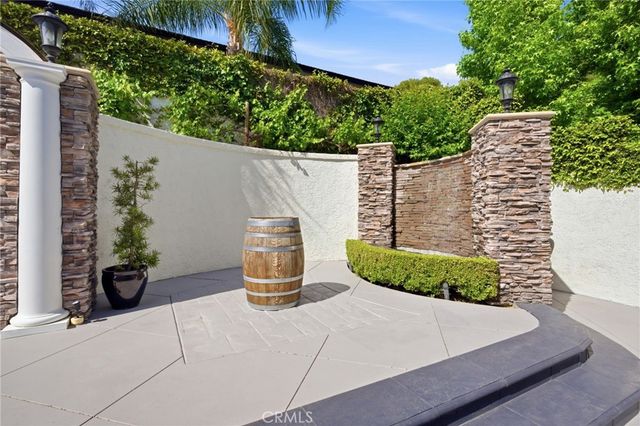 847 S Canyon Mist Lane, Anaheim Hills, CA 92808