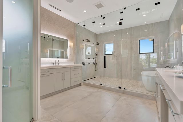 715 Ibis Way, North Palm Beach, FL 33408