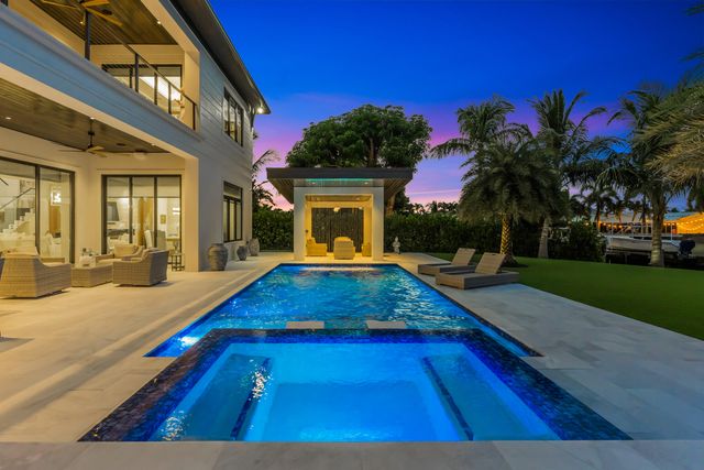 715 Ibis Way, North Palm Beach, FL 33408
