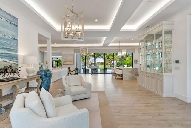 715 Ibis Way, North Palm Beach, FL 33408