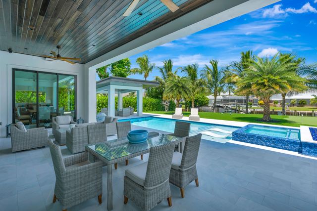 715 Ibis Way, North Palm Beach, FL 33408