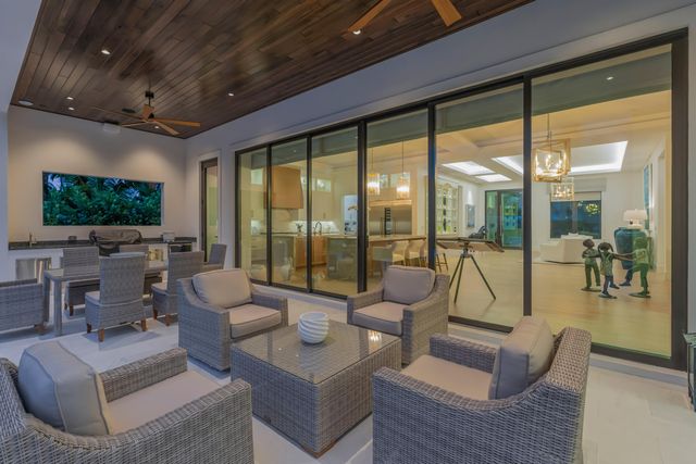 715 Ibis Way, North Palm Beach, FL 33408