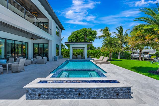 715 Ibis Way, North Palm Beach, FL 33408