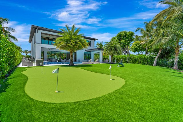 715 Ibis Way, North Palm Beach, FL 33408