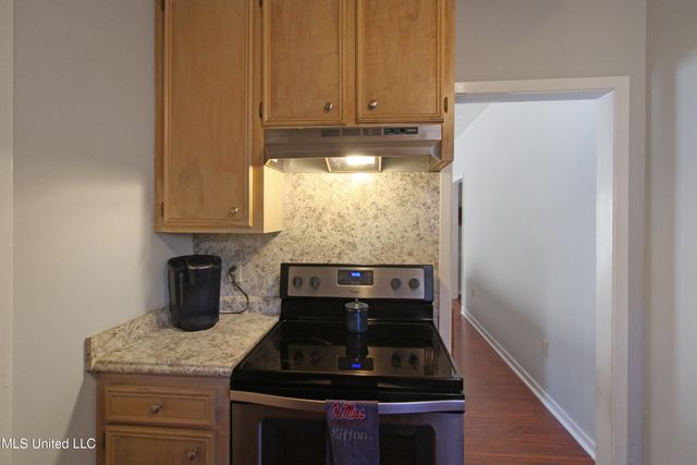 2021 Cherokee Drive, Jackson, MS 39211