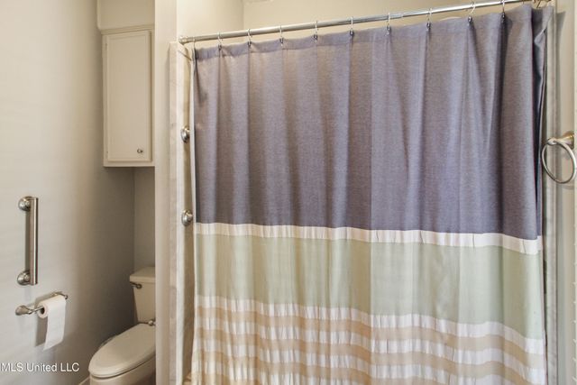 2021 Cherokee Drive, Jackson, MS 39211