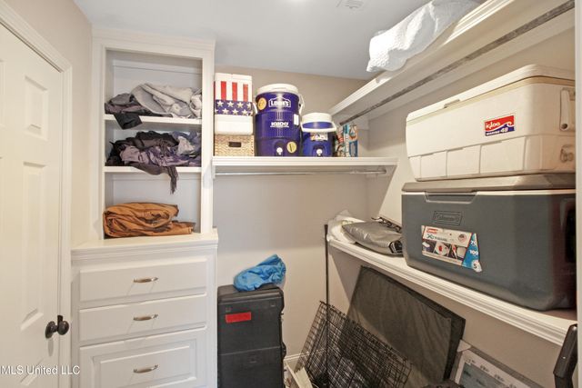 2021 Cherokee Drive, Jackson, MS 39211