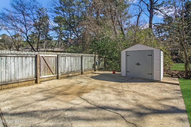 2021 Cherokee Drive, Jackson, MS 39211