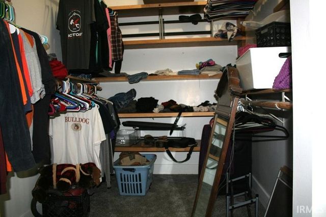 1353 E CLINTON ST., Frankfort, IN 46041