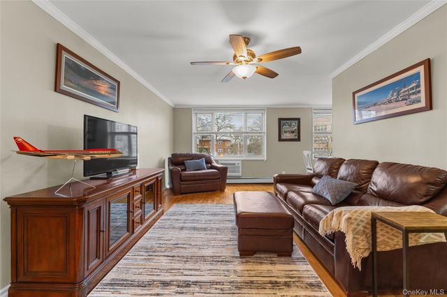 185 South Midddle Neck Road 1P, Great Neck, NY 11021