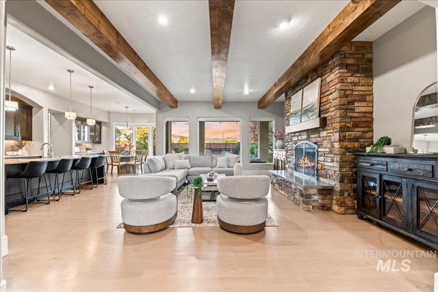 1894 N Valle Bello Way, Eagle, ID 83616
