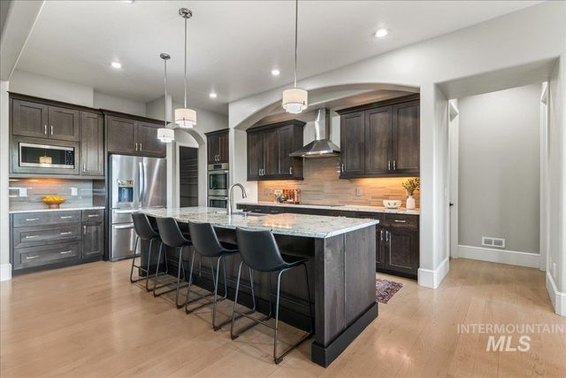 1894 N Valle Bello Way, Eagle, ID 83616