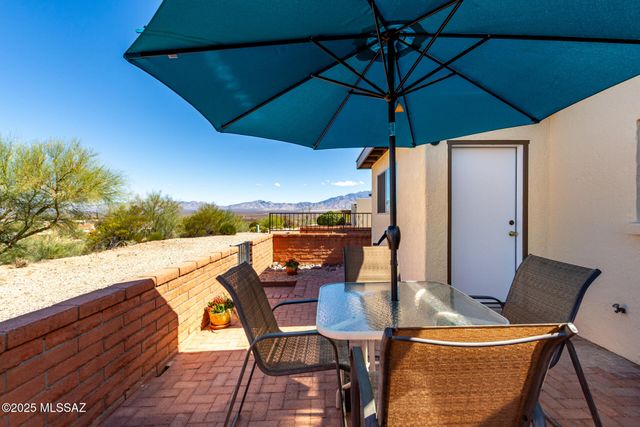 1306 W Camino Lucientes, Green Valley, AZ 85622