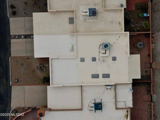 1306 W Camino Lucientes, Green Valley, AZ 85622