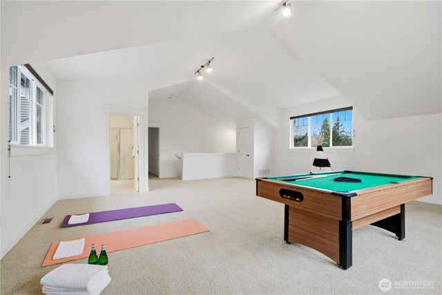 612 128th Avenue NE, Bellevue, WA 98005