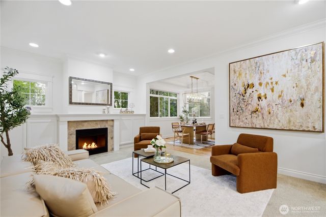 612 128th Avenue NE, Bellevue, WA 98005