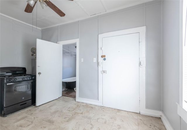 1512 J H Clouser Street, Galveston, TX 77550