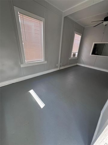 1512 J H Clouser Street, Galveston, TX 77550