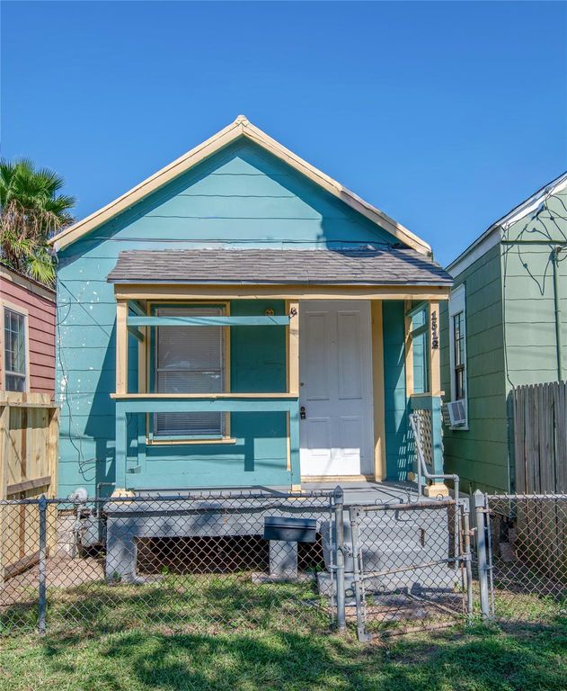 1512 J H Clouser Street, Galveston, TX 77550