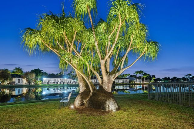 2494 Eagle Watch Lane, Weston, FL 33327