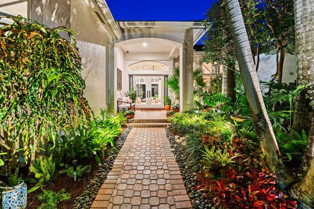 2494 Eagle Watch Lane, Weston, FL 33327