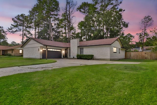 212 Normal Park Drive, Huntsville, TX 77320