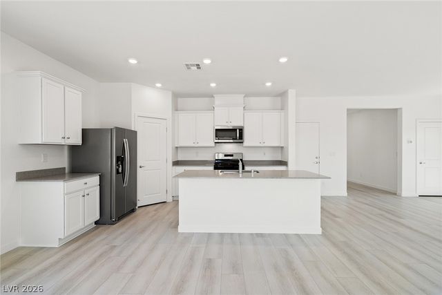 6758 Magnolia River Avenue, Las Vegas, NV 89156
