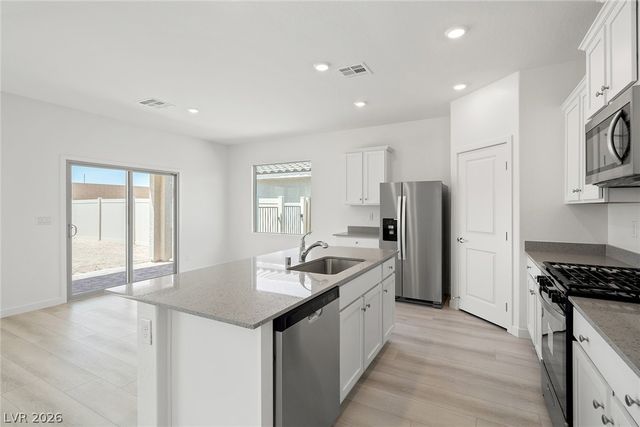 6758 Magnolia River Avenue, Las Vegas, NV 89156