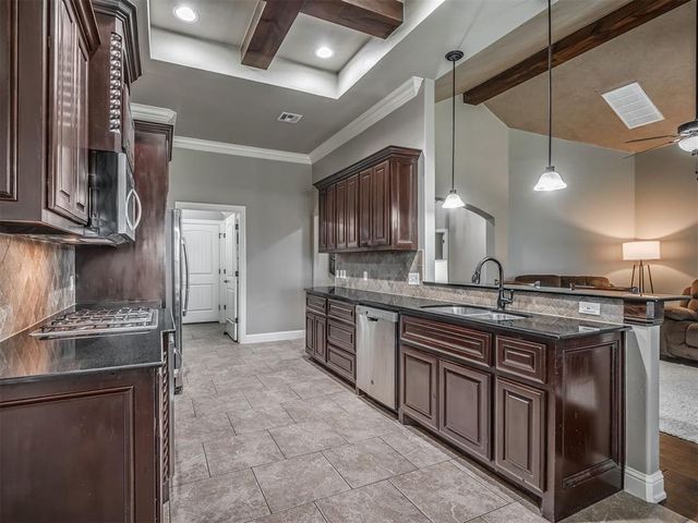 19217 Butterfly Boulevard, Edmond, OK 73012