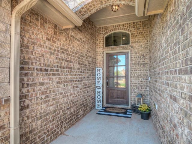 19217 Butterfly Boulevard, Edmond, OK 73012