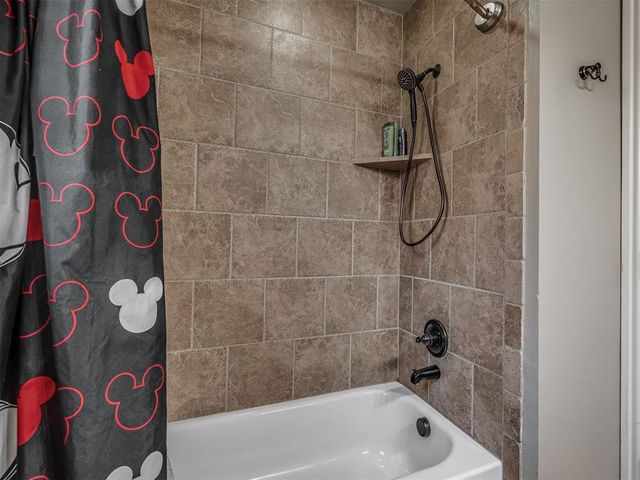 19217 Butterfly Boulevard, Edmond, OK 73012
