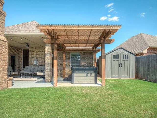 19217 Butterfly Boulevard, Edmond, OK 73012