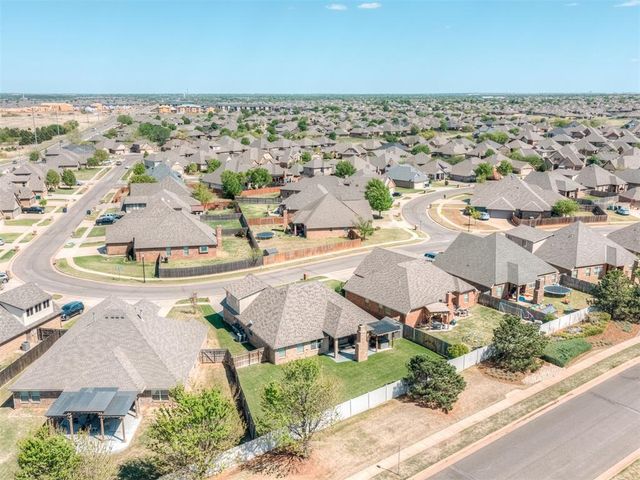 19217 Butterfly Boulevard, Edmond, OK 73012