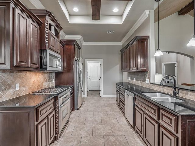 19217 Butterfly Boulevard, Edmond, OK 73012