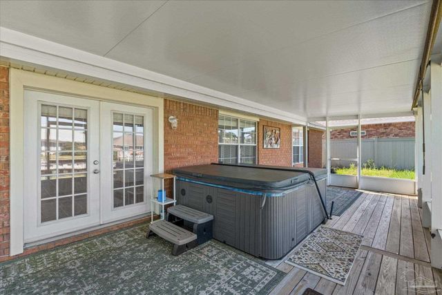 1629 Llani Ln, Gulf Breeze, FL 32563