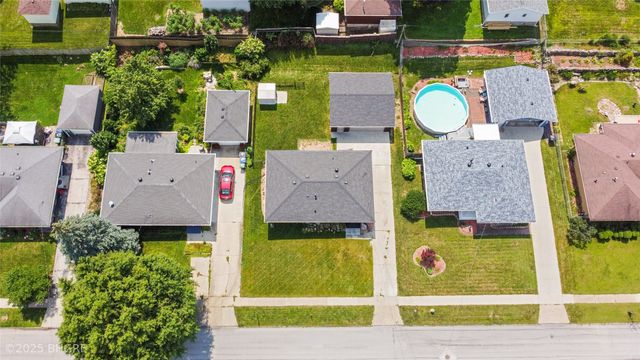 2719 E Tiffin Avenue, Des Moines, IA 50317