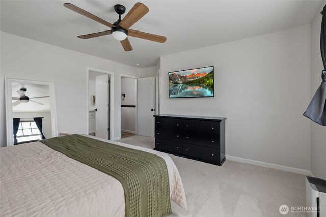 1498 NW 5th Avenue, Oak Harbor, WA 98277