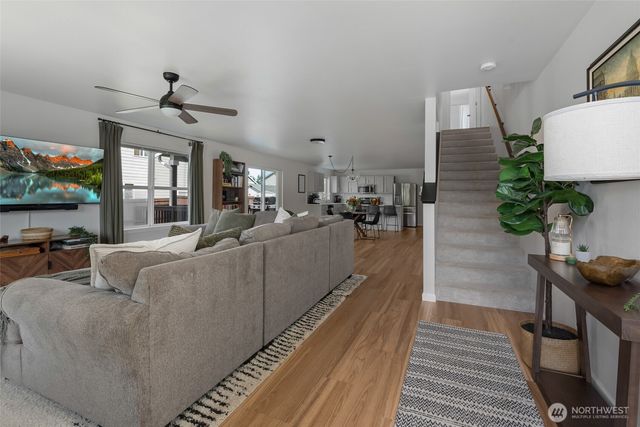 1498 NW 5th Avenue, Oak Harbor, WA 98277