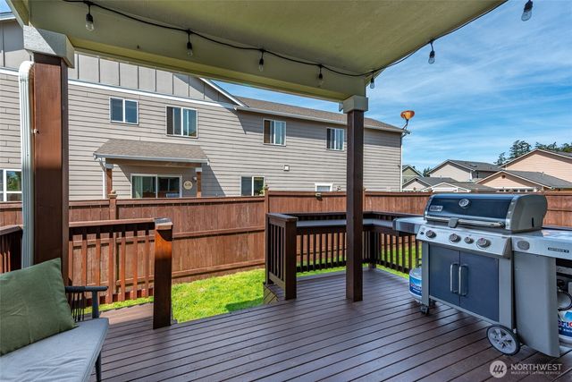 1498 NW 5th Avenue, Oak Harbor, WA 98277