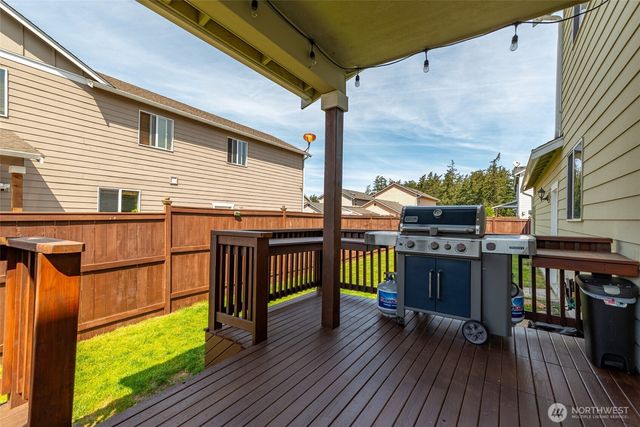 1498 NW 5th Avenue, Oak Harbor, WA 98277