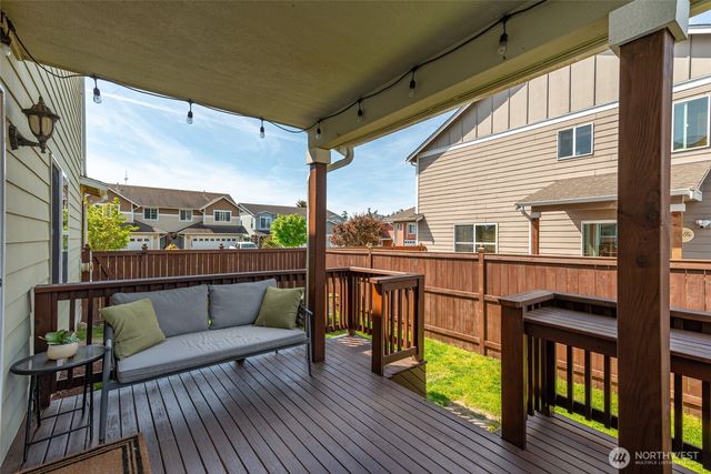 1498 NW 5th Avenue, Oak Harbor, WA 98277