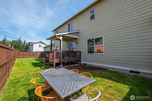1498 NW 5th Avenue, Oak Harbor, WA 98277