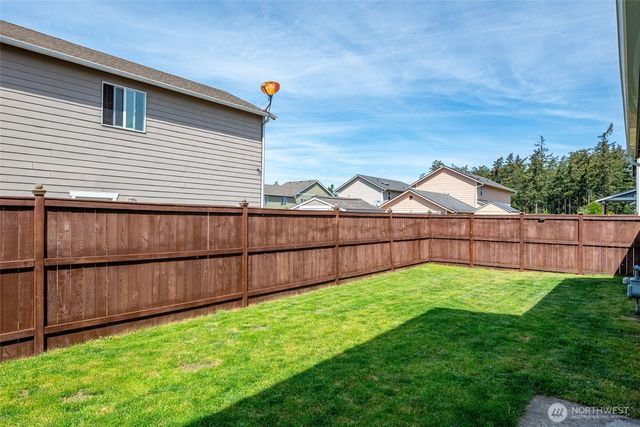 1498 NW 5th Avenue, Oak Harbor, WA 98277