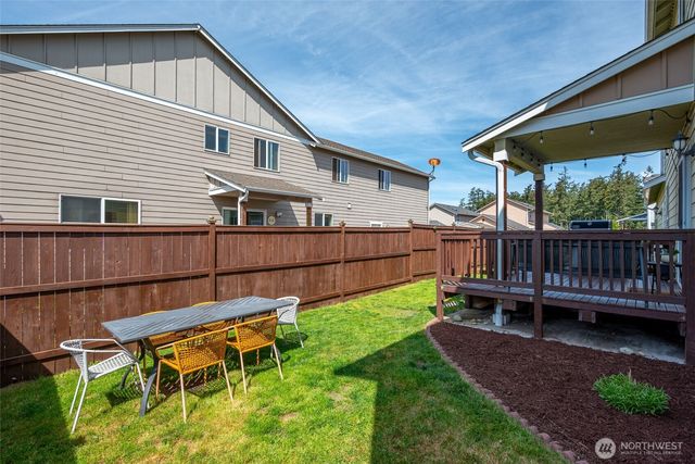 1498 NW 5th Avenue, Oak Harbor, WA 98277