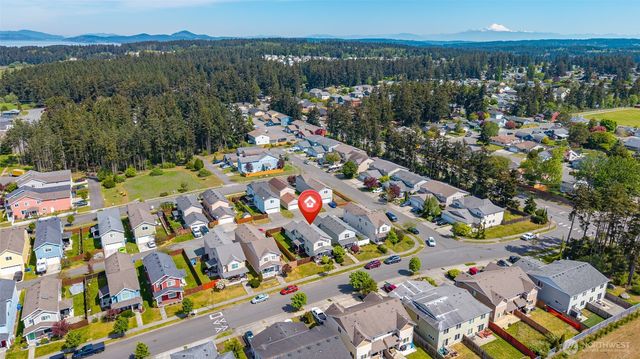 1498 NW 5th Avenue, Oak Harbor, WA 98277