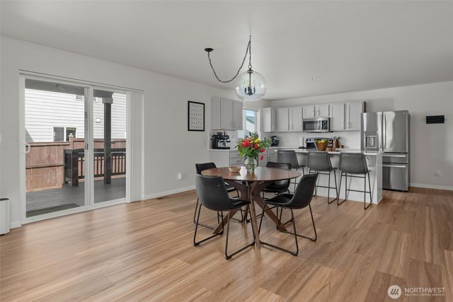 1498 NW 5th Avenue, Oak Harbor, WA 98277